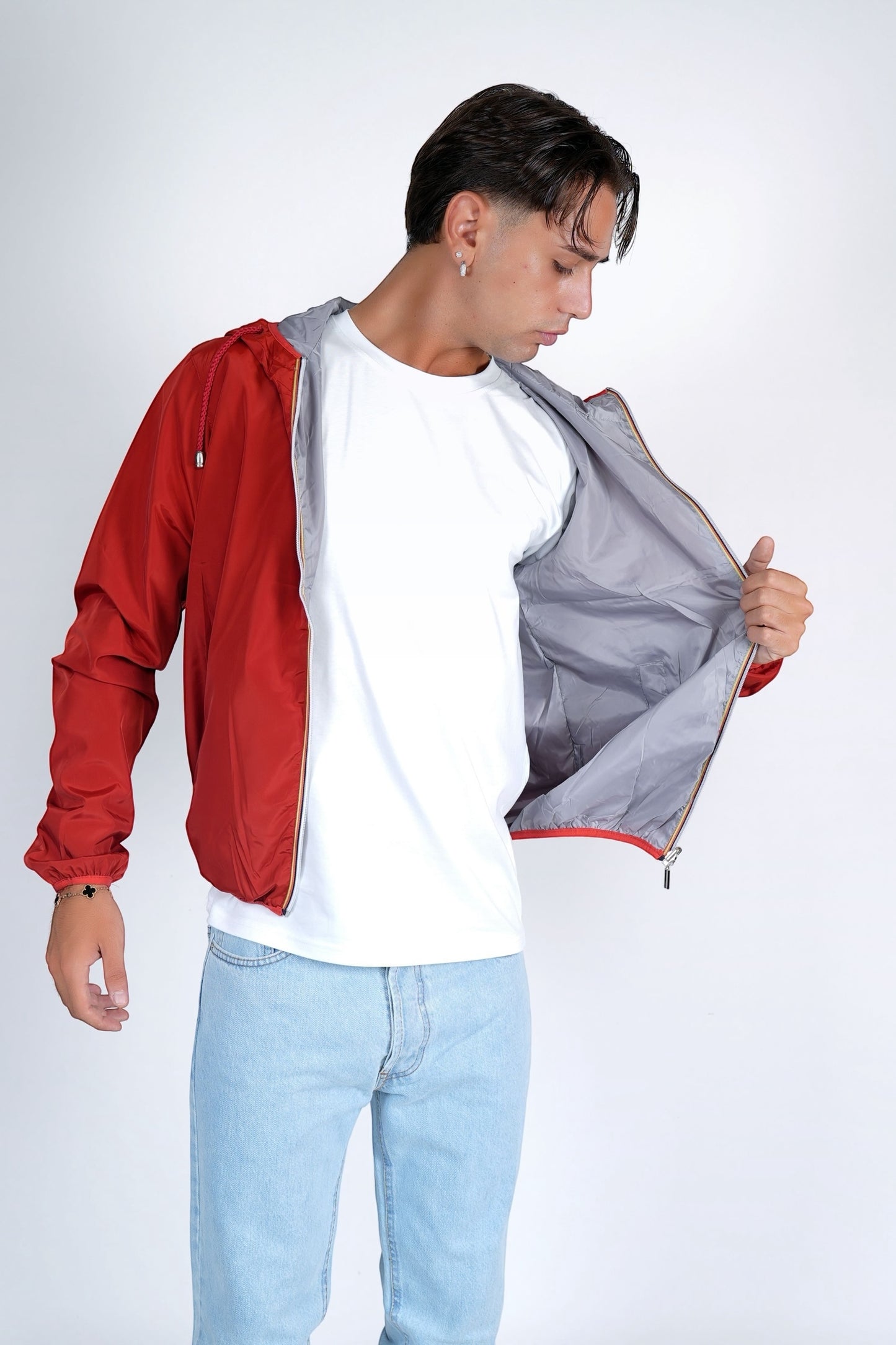 Giacca a vento con zip e cappuccio double face rosso e grigio