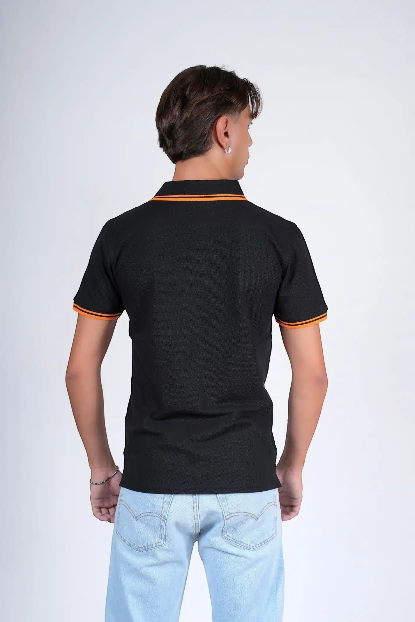 Polo piquet con due bottoni