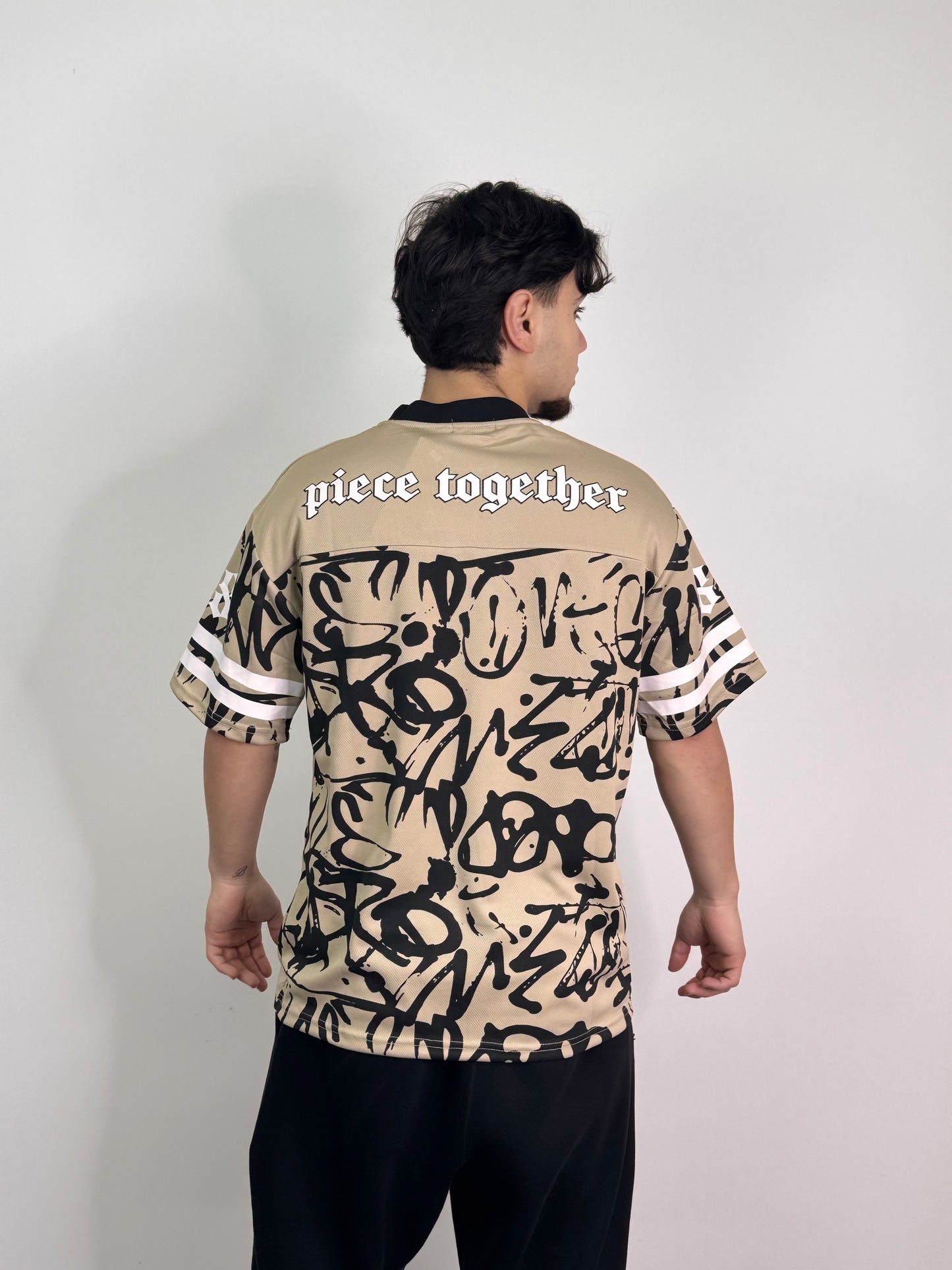 T-shirt stampata fantasia