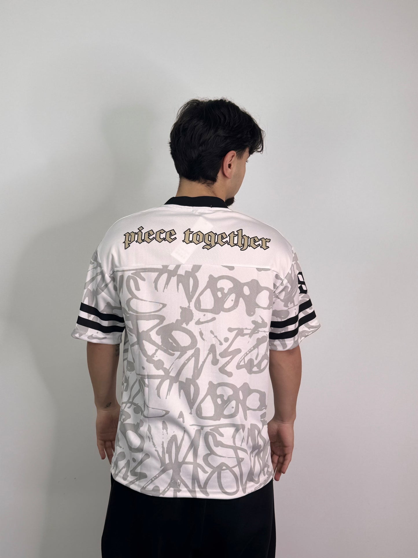 T-shirt stampata fantasia