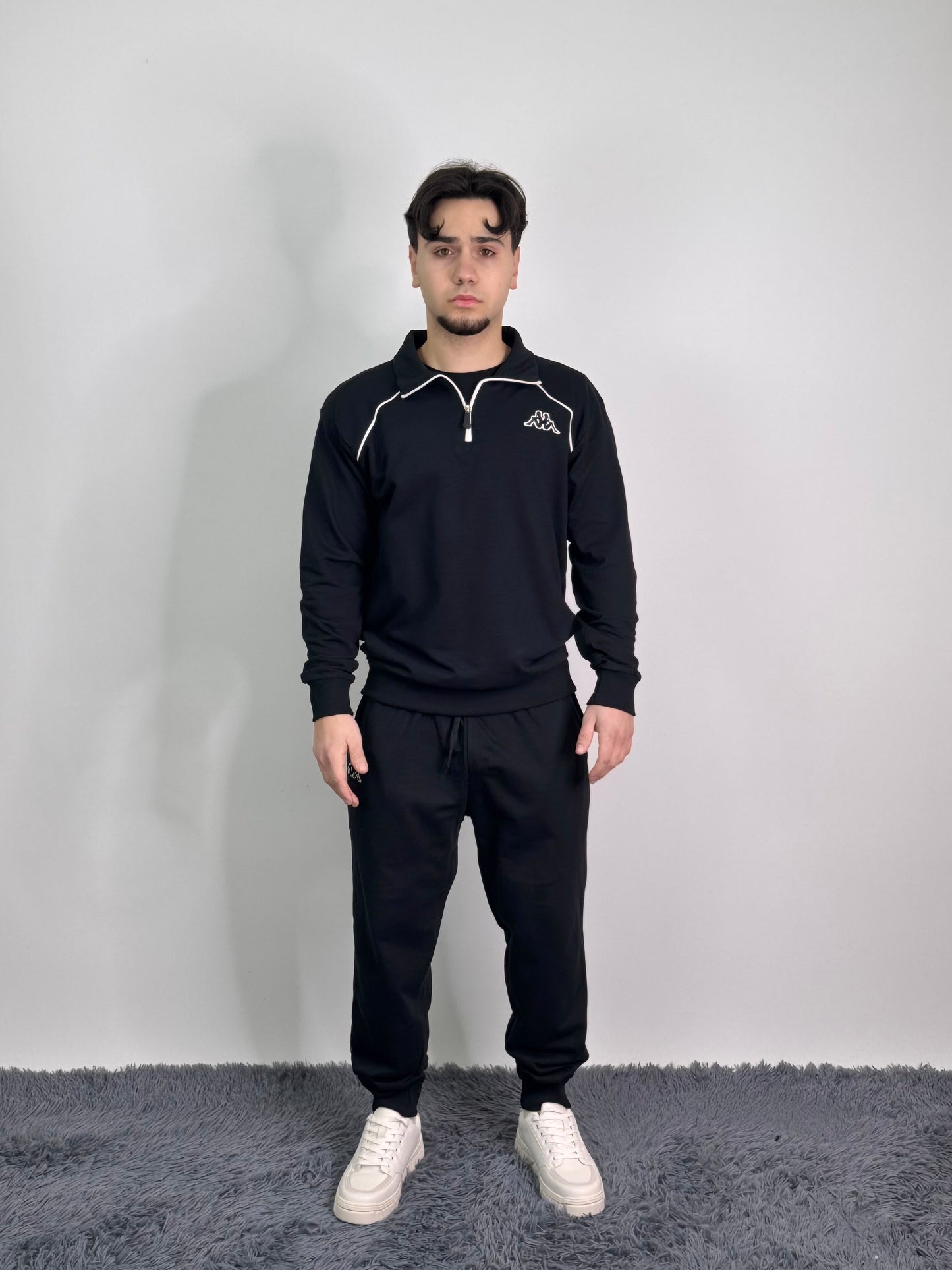 Tuta kappa comoda in cotone garzato