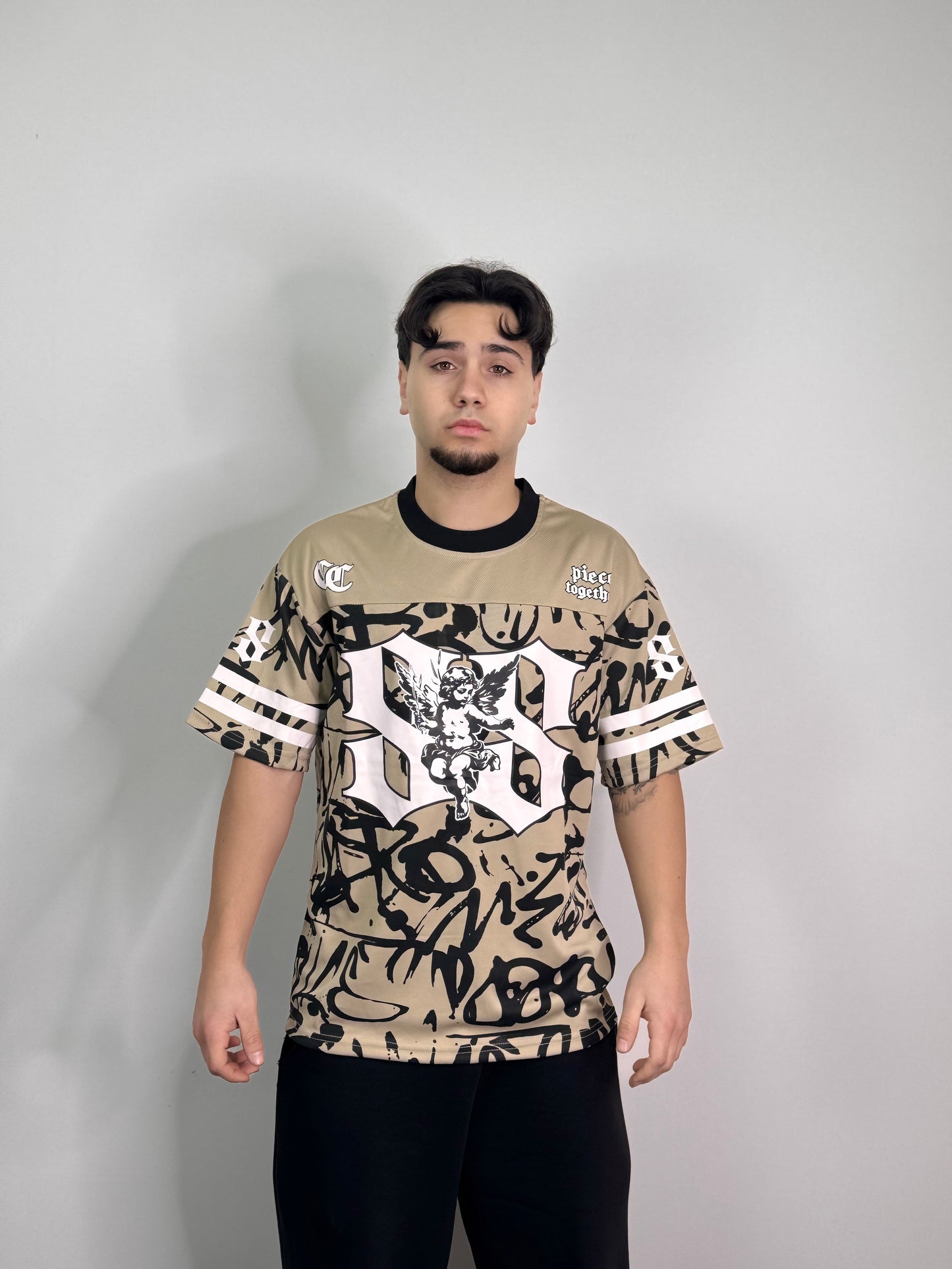 T-shirt stampata fantasia