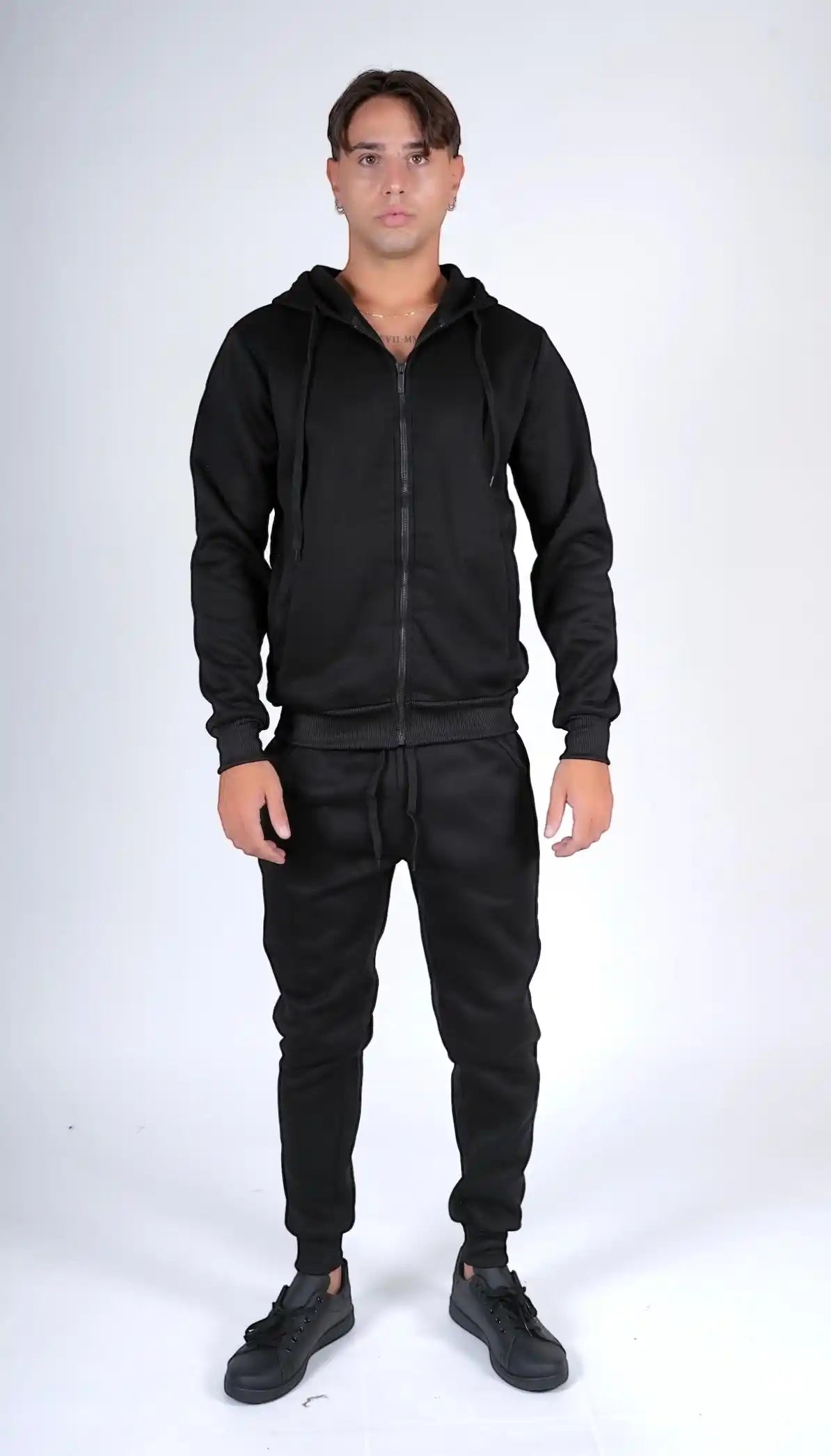 Tuta cotone felpata basic con zip e cappuccio