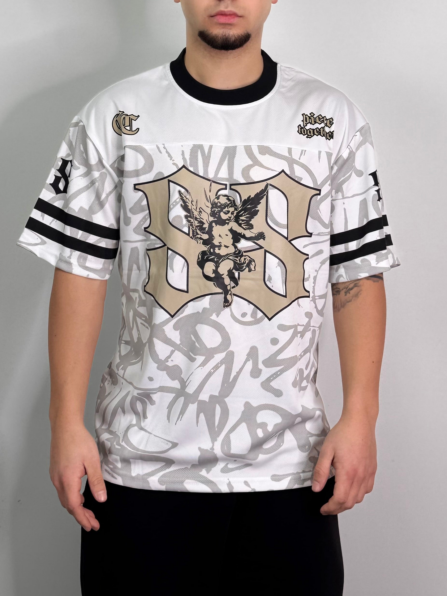 T-shirt stampata fantasia