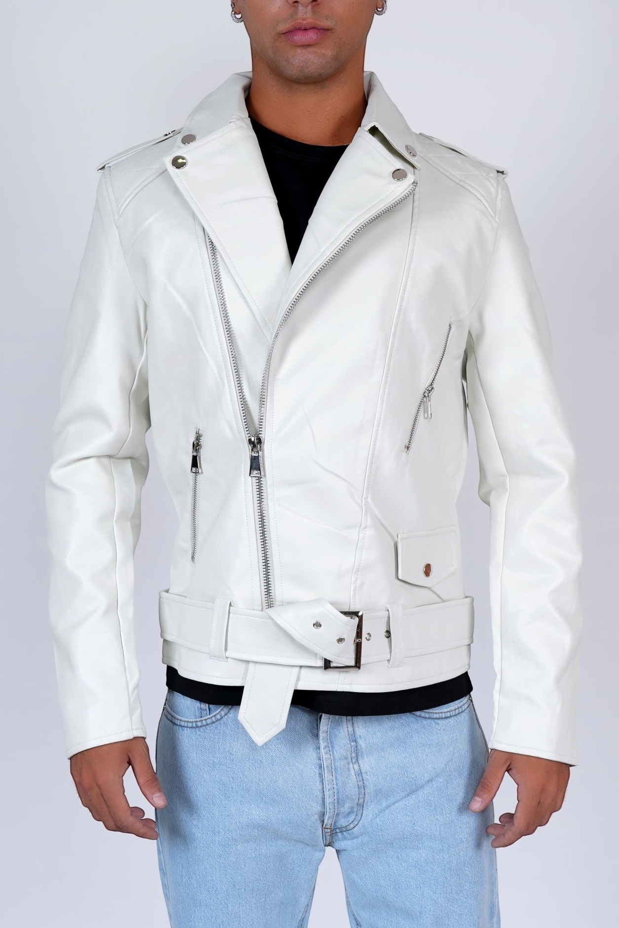 Chiodo ecopelle con zip e cintura in vita